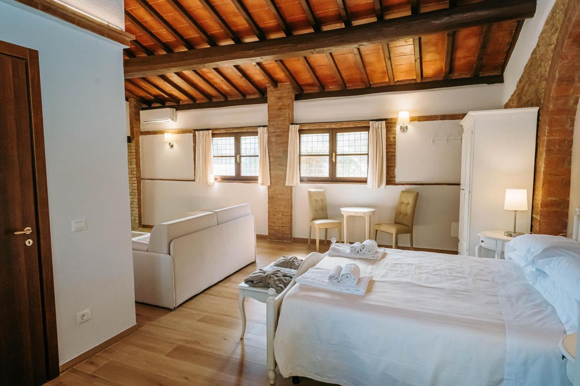 Penzion Borgo Il Poggiaccio Residenza D'Epoca Sovicille Exteriér fotografie