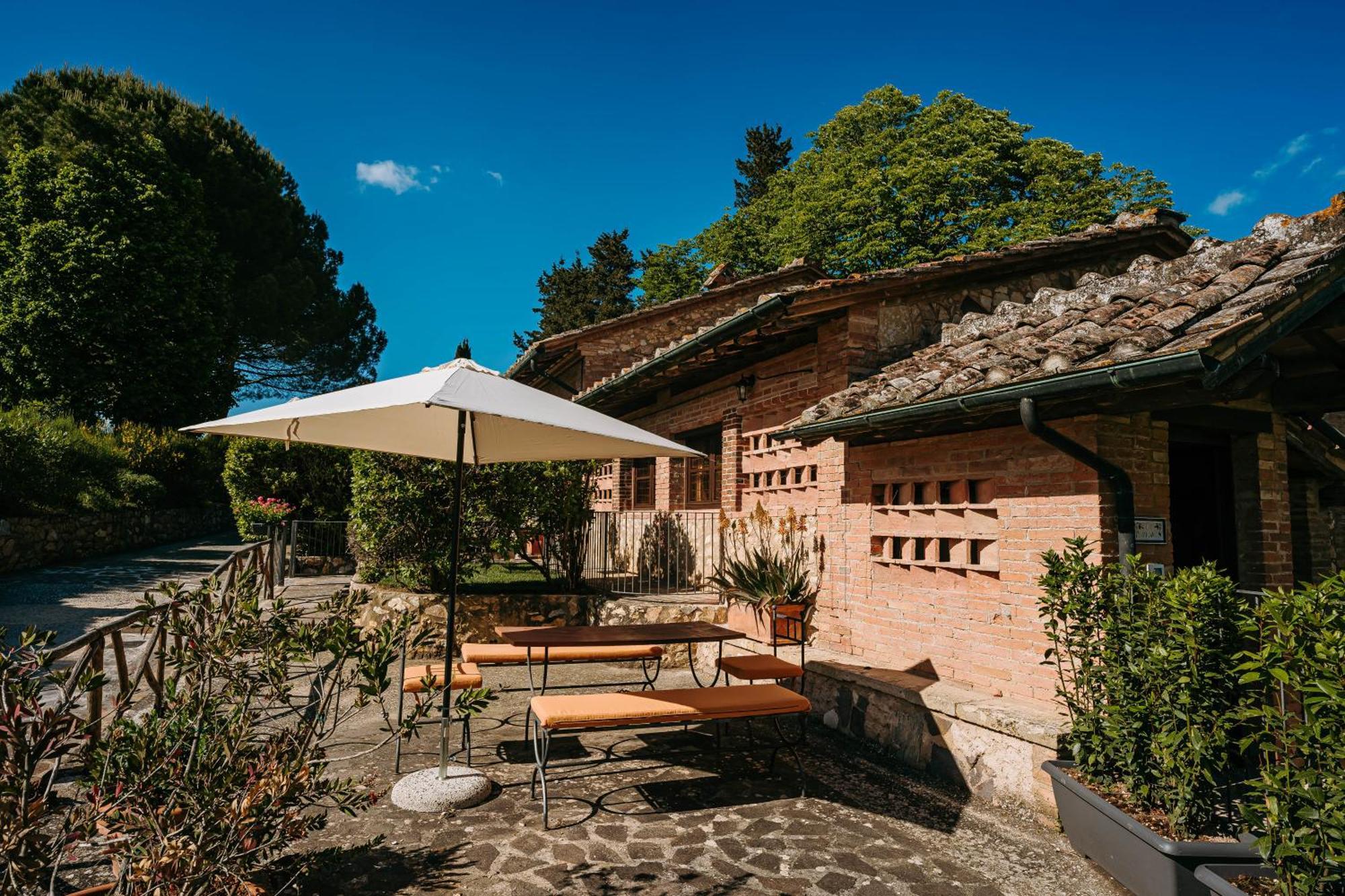 Penzion Borgo Il Poggiaccio Residenza D'Epoca Sovicille Exteriér fotografie